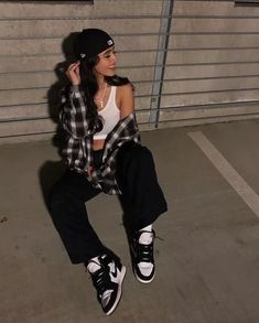 Stile Ragazza Skater, Skate Girl Outfit, Skater Girl Aesthetic, Skater Girl Style, Skater Outfits, Skater Girl Outfits, Skater Girls