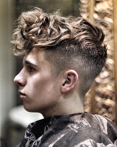 ryancullenhair_and_natural movement with longer front short sides mens hairstyle 2016 'long curly hair with mid fade' Top Hairstyles For Men, Men's Haircuts, Cool Hairstyles For Men, Boys Long Hairstyles