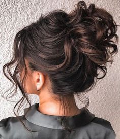 Wedding Hairstyles For Short Hair, Short Bridal Hair, Short Hair Bride, Short Hair Bun, Curly Wedding Hair, Hairdo Wedding, Trendy Wedding Hairstyles