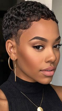 short haircuts for black women Framing Highlights, Saving Techniques, Easy Morning, Wavy Hairstyles, Pixie Hair, Voluminous Hair, Hair Essentials