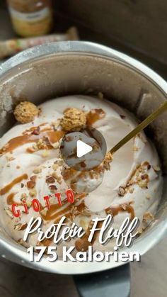 a video showing how to make protein fluff with yogurt and walnuts