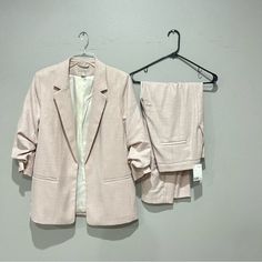 H&M Light Pink Pant Suit. Suit Blazer Jacket And Suit Pants. Brand New Never Worn. Pants Size 10 Jacket Blazer Size M. Beautiful Light Pink Color. Pink Notch Lapel Pantsuit With Pockets, Tailored Pink Sets For Fall, Spring Business Casual Sets With Pockets, Pink Blazer For Business Casual In Spring, Fall Pink Suit With Pockets, Pink Fall Suit With Pockets, Casual Pink Pantsuit For Work, Pink Office Sets For Spring, Tailored Pink Pantsuit For Business Casual