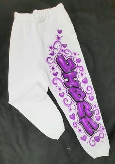 PLEASE READ BEFORE MESSAGING OR PURCHASE! A year or name design for tops and name designs for a top and sweatpants. This listing is for the 2 piece set of a top and sweatpants. Socks and skirt are an additional purchase. The 4 pc sets are sold in this listing. https://www.etsy.com/listing/1089291424/airbrush-name-4-pc-set-crop-tank Sets include a top with the name or word/year on the front and Sweatpants with a name in the Aerose Style of Lettering or an equivalent lettering style on the front o Zodiac Birthday Photoshoot, Bubble Cartoon, Birthday Outfit For Women, Cute Birthday Outfits