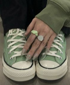 Green Converse Aesthetic, All Star Aesthetic, Aesthetic Converse, Green Inspo, Mint Aesthetic, Converse Aesthetic, Mint Green Aesthetic, Green Converse