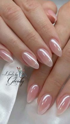 Timeless Nails Classy, Nude Almond Nails, Nail Shimmer, Summery Nails, Her Nails, Casual Nails, Soft Nails, Girls Nails, Elegant Nails