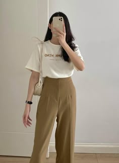 Outfit Korean Style, Korean Casual Outfits, Everyday Fashion Outfits, Quick Outfits, Classy Work Outfits, Stylish Work Outfits