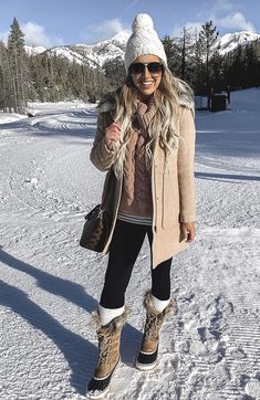 Nyc Cold Weather Outfits, Outdoor Winter Outfits For Women, Ny Winter Fashion, Really Cold Weather Outfits, Snow Weather Outfit, Snow Outfit Ideas, Outdoor Winter Outfit, Fall Comfy Outfits, Snow Outfits For Women