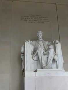 the lincoln memorial in washington d c is one of the most famous places on earth