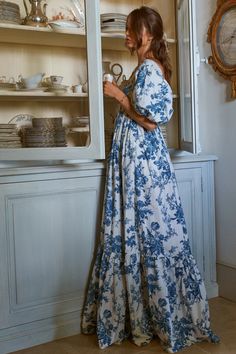 Cottage Maxi Dress, Cottagecore Maxi Dress, Sewing Maxi Dress, Maxi Aesthetic, Blue Maxi Dress Outfit, Maxi Vestidos, Dorothy Dandridge, Feminine Dresses, Designer Maxi Dress