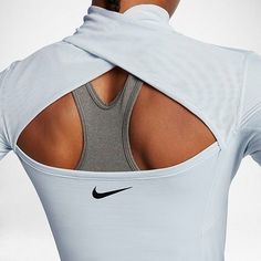 100 Winter Outfits, Nike Fitness, Moda Academia, Tops Outfit, Sports Tops, Handbags Luxury, Workout Attire, Fitness Apparel, Body Fitness