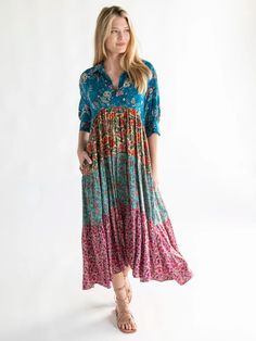 The empire waist & flowy tiers make this dress flattering for EVERY body type! Boho Maxi Dress Outfit, Boho Bandeau, Maxi Dress Outfit, Hippie Style Clothing, Print Midi Dress, Boho Maxi, Natural Life, Boho Maxi Dress, Bohemian Clothes