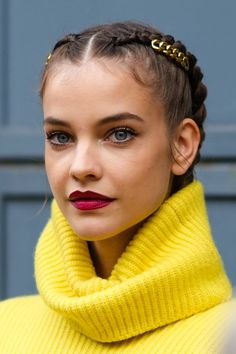 Braids For Short Hair: Braided Hairstyle Ideas and Photos Short Hair Braids Tutorial, Hairstyles For Spring, Tan Skin Blonde Hair, Two Braid Hairstyles, Palvin Barbara, Natural Braids, Cute Braided Hairstyles, Braided Ponytail Hairstyles, Short Braids