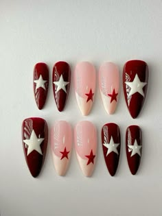 Star Press On Nails, Red Black Star Nails, Red And White Nails Simple, Gel Nails Stars, Nail Design With Stars, Y2k Nails Red, Uñas Press On, Red Nails With Stars, Nails With Stars Design