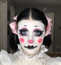 Exterior Refresh, Jester Makeup, Creepy Clown Makeup, Cute Clown Makeup, Circus Makeup, Halloween Makeup Clown, Pierrot Clown, Drag Make-up