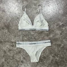 Nwot Never Worn No Flaws! Cheeky Bottoms And Triangle Unpadded Top Calvin Klein Bra And Under Set, Calvin Klein Sets Women, Calvin Klein Sets, Bra And Under Set, Kai Outfits, White Bra Top, Calvin Klein Set, Calvin Klein Bra, Belly Shirts