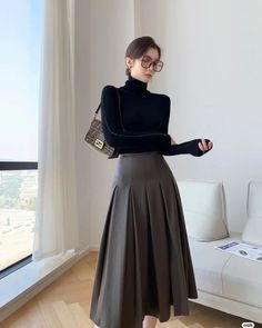 Korean Skirts High Waist, Classy Korean Outfits, Modest Formal Wear, Elegant Skirt Outfits, Money Dress, Korean Fashion Dress, Mode Inspo