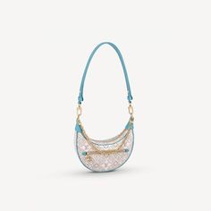 Trendy Luxury Blue Shoulder Bag, Luxury Designer Blue Bag, Luxury Blue Bag With Chain Detail, Luxury Blue Bags With Gold-tone Hardware, Luxury Light Blue Shoulder Bag With Gold-tone Hardware, La Girl, Accessories Bags Shoes, Colorful Bags