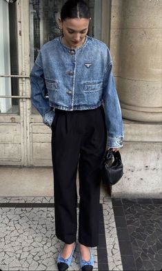 Jeans And Oversized Button Up, Prada Denim Jacket, Lady Jacket, Looks Street Style, 가을 패션, Mode Inspiration, Daily Fashion