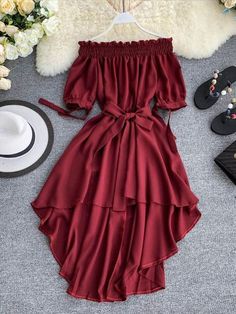 Strand Outfit, Cute Dress Outfits, Trendy Dress Outfits, Trendy Fashion Tops, Stylish Dresses For Girls, Trendy Dress, Indian Fashion Dresses, Girls Fashion Clothes, Teenage Fashion Outfits