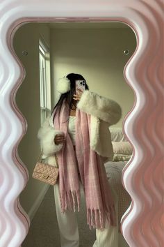 christmas outfit | christmas tree | winter outfit | holiday outfit | fur coat Pink Fur Coat Outfit, Nails Scorpio, Winter Nails Black, Birthday Nails Simple, Aesthetic Clothes Pink, Dinner Ideas Winter, Scorpio Nails, Soup Christmas, Fur Coat Outfits