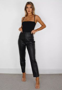 Drinks Outfits, Girls Night Out Outfits, Vegas Outfit, Black Leather Pants, Slim Leg Pants, Night Out Outfit, Dinner Outfits