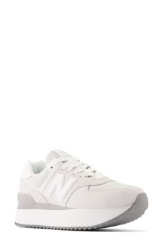 New Balance Shoes Platform, Cute Neutral Shoes, New Balance 574 Platform Outfit, New Balance Platform Sneakers, New Balance Platform, Platform New Balance, New Balance 574 Platform, Cute White Shoes, White New Balance Shoes