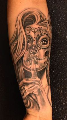 Feminine Skull Tattoos For Women Arm, Female Sugar Skull Tattoo, Sugar Skull Sleeve Tattoos For Women, Tattoos Of Women Faces, Mexican Skull Tattoos Women, Womans Face Tattoo Design, Feminine Skull Tattoo Sleeve, Candy Skull Tattoos, Candy Skull Tattoo For Women