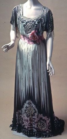 Edwardian Evening Gown, Gown Chiffon, Dinner Gowns, Gown Designer, Legion Of Honor, Bijoux Art Nouveau