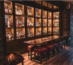 Bourban Storage, Bourbon Room Ideas Modern, Bourbon Room Ideas Rustic, Whiskey Bar Ideas, Whiskey Room Ideas, Whisky Room, Whiskey Wall, Bar Original