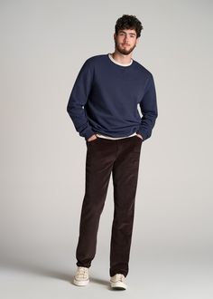 About Our Stretch Corduroy 5 Pocket Pants for Tall Men Corduroy pants are a timeless choice loved for their long-lasting durability and casual polish. We wanted to create the quintessential corduroy pants for tall men, so we designed this pair with classic style and everyday comfort. They’re made with a stretch-infused cotton cord that’s simultaneously soft yet structured. A perfect pairing with everything from tees and sweaters to button-ups and polos, these slacks for tall men have a standard Tall Men Style Outfits, Mens Style Business Casual, Classy Casual Mens Fashion, Mens Sophisticated Casual, Straight Men Fashion, Men’s Style Outfits, Mens Fashion Inspo Casual, Men’s Casual Winter, Tall Men Outfits Casual