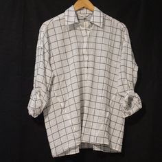 Max Studio Button Up. White And Black Plaid. Long Sleeve With Option Of ¾ Rolled Up Sleeve. Light Weight. Oversize. 100% Cotton. Women’s Size Small. New With Tags. Approximate Measurements: Chest: 25 Inches (Flat Lay) Length: 26 Inches Please Check Out The Photos For More Details On The Item. If You Have Any Questions, Please Ask Prior To Purchase. Also, All Items Are Coming From A Clean Smoke Free Home. Plaid Button Up, Button Up Shirt Women, Black And White Checks Shirt, Black Check Shirt, Checked Shirt Women, Relaxed Fit Gingham Button-up Shirt, Cotton Grid Pattern Button-up Shirt, Plaid Button-up Top With Snap Buttons, Classic Gingham Flannel Button-up Shirt