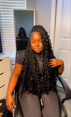 Styles For Island Twist With Curls, Hairstyle For Island Twist, Island Twists Peek A Boo, Styling Island Twist Hairstyle, Boho Twists Styles, Black Island Twist, Goddess Island Twist, Island Twist Style Ideas, Island Twist Mid Back