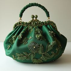 идея idea Luxury Bags Collection, Women Trends, Small Bags, Crochet Bag, Luxury Bags