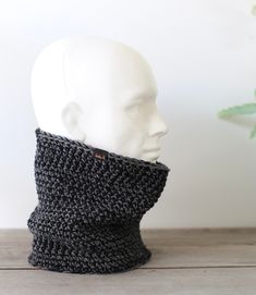 Handmade merino wool cowl for men or women, mens neck warmer, boyfriend gift, woolen snood , ski  or snowboard accessories Thick winter tube scarf in gray and black. Versatile colors and simple design. Goes well with casual and sports looks. Great choice for skiing. Merino wool, from which the snood is made, is extremely soft and delicate, and has perfect heat-insulating properties.  * Material: 100% merino wool. * Method: Crochet. * Care: Hand wash in cold water or machine wash in a wool cycle. Knitted Neck Warmer, Sweater Shaver, Wool Cowl, Snowboarding Accessories, Tube Scarf, Cowl Scarf, Neck Warmer, Chunky Knit, Gifts For Husband