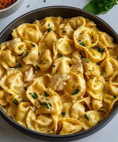 Creamy Marry Me Chicken Tortellini with sun-dried tomatoes, garlic, and Parmesan, perfect for a quick, comforting dinner. Gut Healthy Dinner Recipes, Marry Me Chicken Tortellini, Creamy Chicken Tortellini, Tortellini Recipe, Comforting Dinner, Comfort Dinner, Marry Me Chicken, Chicken Tortellini, Fast Dinner