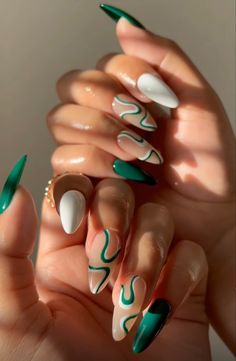 Kutek Disney, Summer Nail Art, Cute Nail Art Designs, Easy Nails, Colorful Nails, Almond Nails Designs, Almond Nail, White Nail, Nailed It