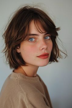 27 Chic Shaggy Bob Styles For Fine Hair To Transform Your Look Choppy Bob Fine Hair, Textured Bob Fine Hair, Shaggy Bob Bangs, Bob Styles For Fine Hair, Short Choppy Bob With Bangs, Shaggy Bob For Fine Hair Round Faces, Shaggy Short Bob, Layers For Fine Hair, Fine Hair Bob Hairstyles