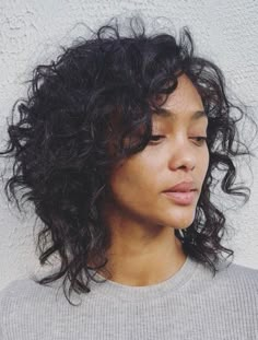 Short Curly Hair Ideas, Cute Short Curly Hairstyles, Curly Lob, Curly Hair Ideas, Lob Haircut, Short Wavy Hair