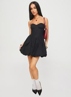 Zafira Strapless Bubble Hem Mini Dress Black Black Bubble Dress Outfit, Mini Dress With Flats, Bubble Dress Outfit, Black Bubble Dress, Bubble Hem Dress, Strapless Black Dress, Black Dress Style, Girls Maxi Dresses, Dress Tight