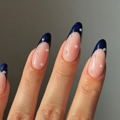 Glitterbels on Instagram: "Nye perfect nails ✨ Using @glitterbels HF Builder-Bel Gel: Corset HF Gel Polish: Up all night ✨✨✨ By @staceymachin ✨💙" Navy Blue Nails With Pearls, New Trendy Nail Designs, Tattoo Placing For Women, Winter Blue French Tip Nails, Winter Nail French, Easy Gel Designs, Engagement Nails Blue, Subtle Taylor Swift Nails, Christmas Nails Navy