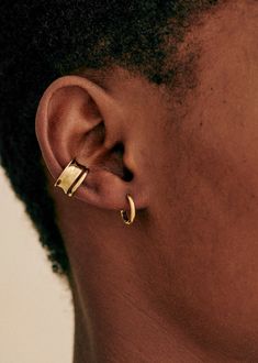 Earcuff gilded with fine gold brass;Weight of an earcuff : 1,5 gr / 0.05 oz;Height : 1 cm / 0.4 in;This earcuff is not suitable to be worn differently than the one shown in the pictures Men Piercing, Victoria Paris, Drippy Fits, Ear Cuff Jewelry, Guys Fits, Gold Ear Cuff, Ear Candy, Jewelry Essentials, Nose Rings