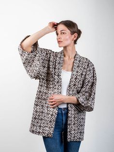 Haori - Kawung – The Story behind batik crafts - The Batik Library Neutral Clothing, Haori Jacket, Measurements Chart, Gender Neutral Clothes, Natural Dyes, Batik, Women's Blazer, Kimono Top, The Story