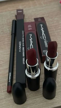 Sin Mac Lipstick, Diva Mac Lipstick, Lip Shades For Dark Skin, Mac Makeup Aesthetic, Mac Dark Lipstick, Mac Sin Lipstick, Mac Makeup Products, Red Lipstick Aesthetic, Mac Sin