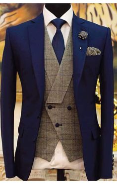 Sherwani Design For Men, Morning Suit Wedding, Pant Coat For Men, Men Wedding Tuxedo, Groom Suit Ideas, Sherwani Design, Menswear Suit, Husband Fashion