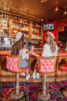 Pink Champagne Cake, Creative Shoots, Madonna Inn, San Luis Obispo California, The Madonna, Pismo Beach, Central California, Cozy Cafe, Inn Wedding