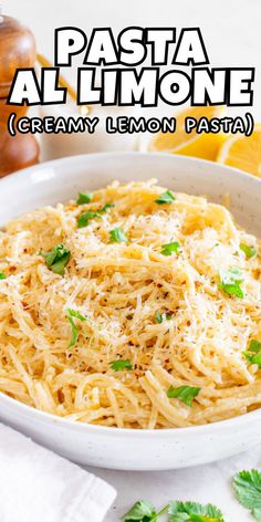 Super creamy lemon pasta recipe - so easy and tasty Lemon Cream Sauce Pasta, Lemon Pepper Pasta, Pasta With Lemon Sauce, Creamy Lemon Pasta, Creamy Lemon Sauce, Lemon Pasta Recipes, Lemon Spaghetti, Cream Sauce Pasta, Instant Pot Pasta Recipe