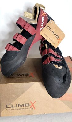 Black Lace-up Climbing Sneakers, Leather Sneakers For Climbing With Round Toe, Low-top Leather Sneakers For Climbing, Line Theme, Rock Climbing Shoes, Climbing Gear, Climbing Shoes, Black Sneakers, Rock Climbing