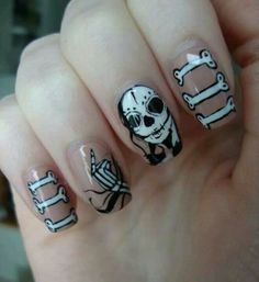 Skut Nails Grunge, Black Halloween Nails, Skulls And Bones, Skull Nails, Unghie Nail Art, Holiday Nail, Ideas Nails