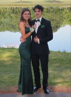 Simple Mermaid Dark Green Backless Long Prom Dresses Formal Dress Formal Dress Pictures, Dark Green Prom Dresses, Prom Picture Poses, Prom Couples, Prom Dresses Formal, Prom Poses, Backless Evening Dress, Prom Dresses Long Mermaid, Prom Photos