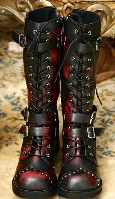 Guard Outfit, Oi Punk, Steampunk Shoes, Steampunk Boots, Mode Steampunk, Pokemon Clothes, Goth Shoes, Dr Shoes, Style Steampunk